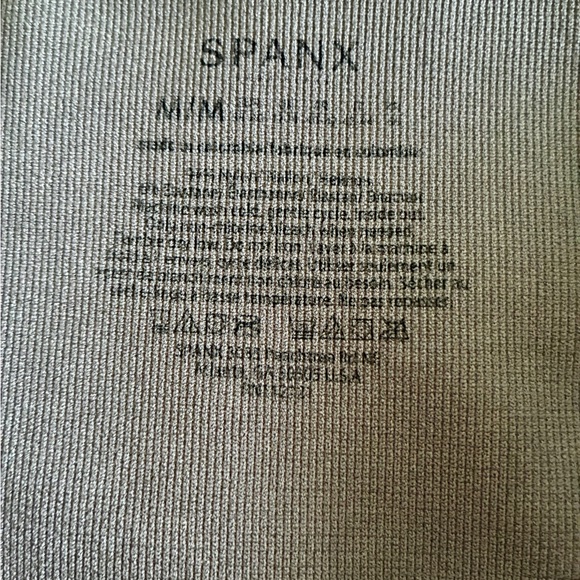 Spanx Leggings Women’s Medium Black Gray Camo Shapewear Tummy Control Activewear - Picture 9 of 9